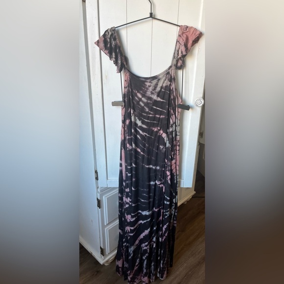 NWT Raviya Black and White Off-Shoulder Maxi Sundress - Picture 8 of 13